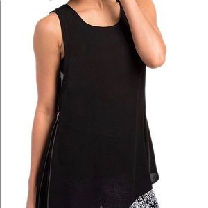 Lysse aria zip sleeveless top NWOT